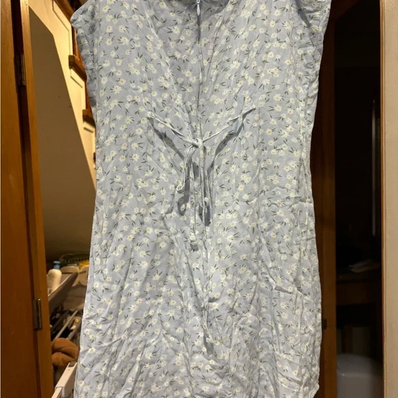 Pacing L.A. Hearts floral mini dress super cute! - Picture 8 of 8